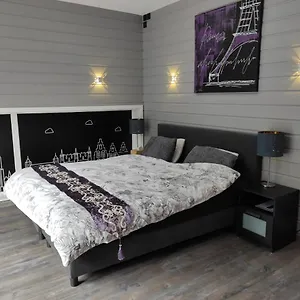 Kuai Guestroom , Brugge België